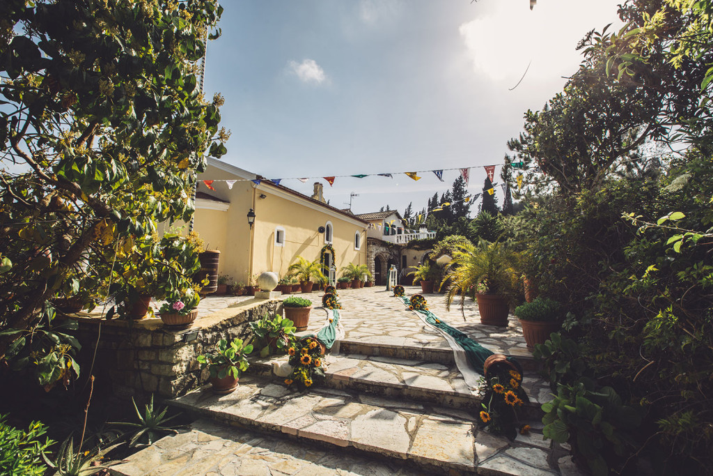 024-destination-wedding-photographer-corfu-kerkyra-gamos-wedding-in-corfu