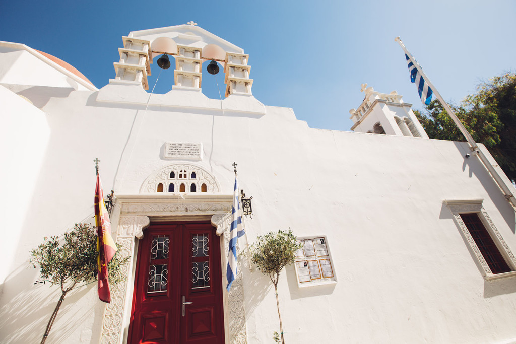 3-mykonos-santorini-destination-wedding-greece-island-alex-tsitouridis-stardust-photographos-gamou-gamos-cinematic-fashion-wed-destination-photographer-005