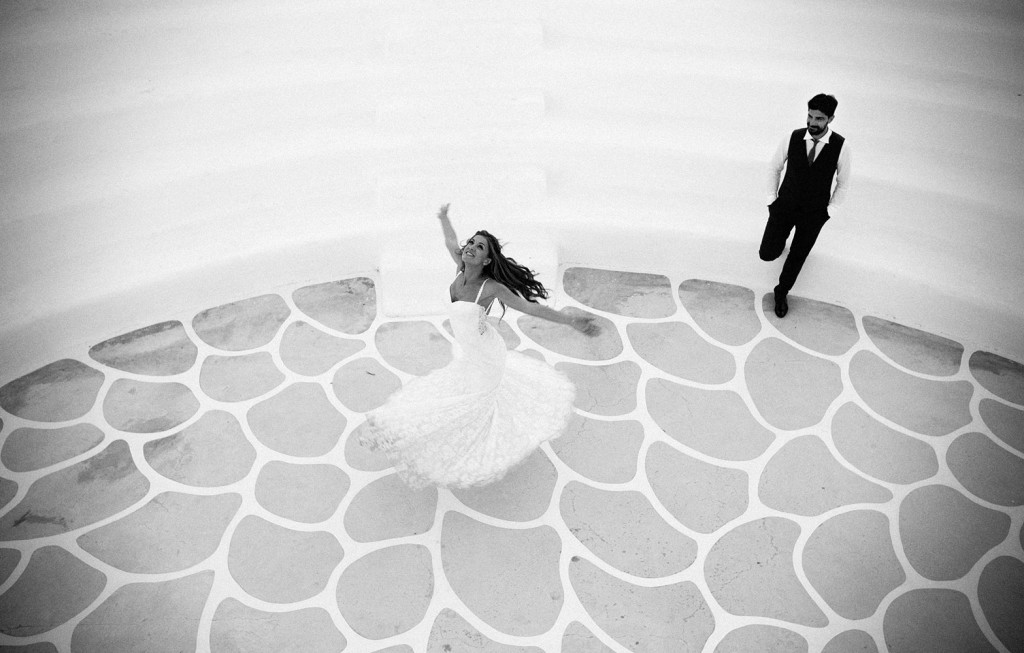 mykonos-santorini-destination-wedding-greece-island-alex-tsitouridis-stardust-photographos-gamou-gamos-cinematic-fashion-wed-destination-photographer-113