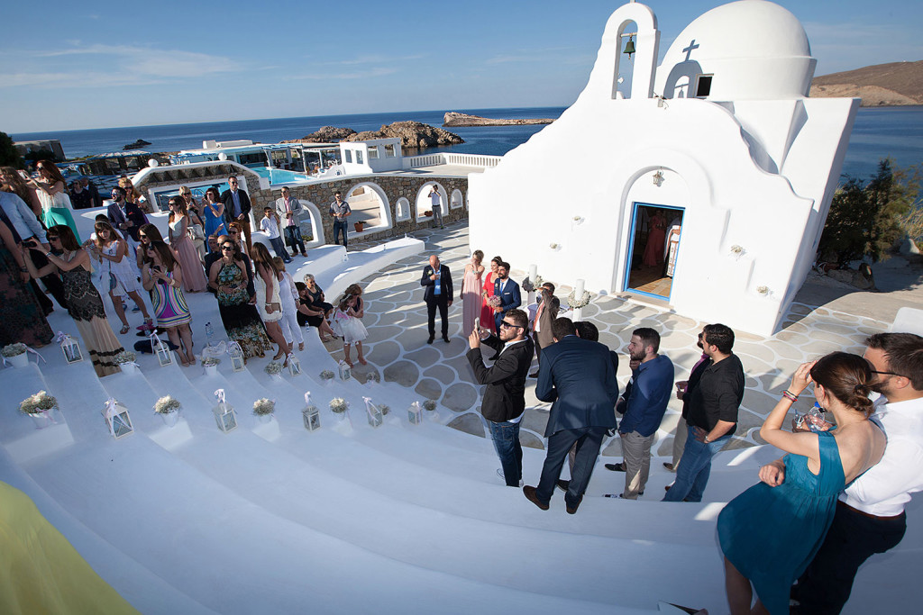 mykonos-santorini-destination-wedding-greece-island-alex-tsitouridis-stardust-photographos-gamou-gamos-cinematic-fashion-wed-destination-photographer-36