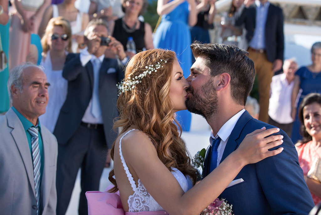 mykonos-santorini-destination-wedding-greece-island-alex-tsitouridis-stardust-photographos-gamou-gamos-cinematic-fashion-wed-destination-photographer-50