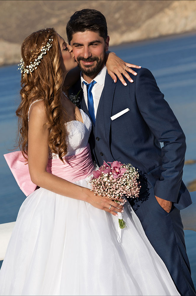 mykonos-santorini-destination-wedding-greece-island-alex-tsitouridis-stardust-photographos-gamou-gamos-cinematic-fashion-wed-destination-photographer-70