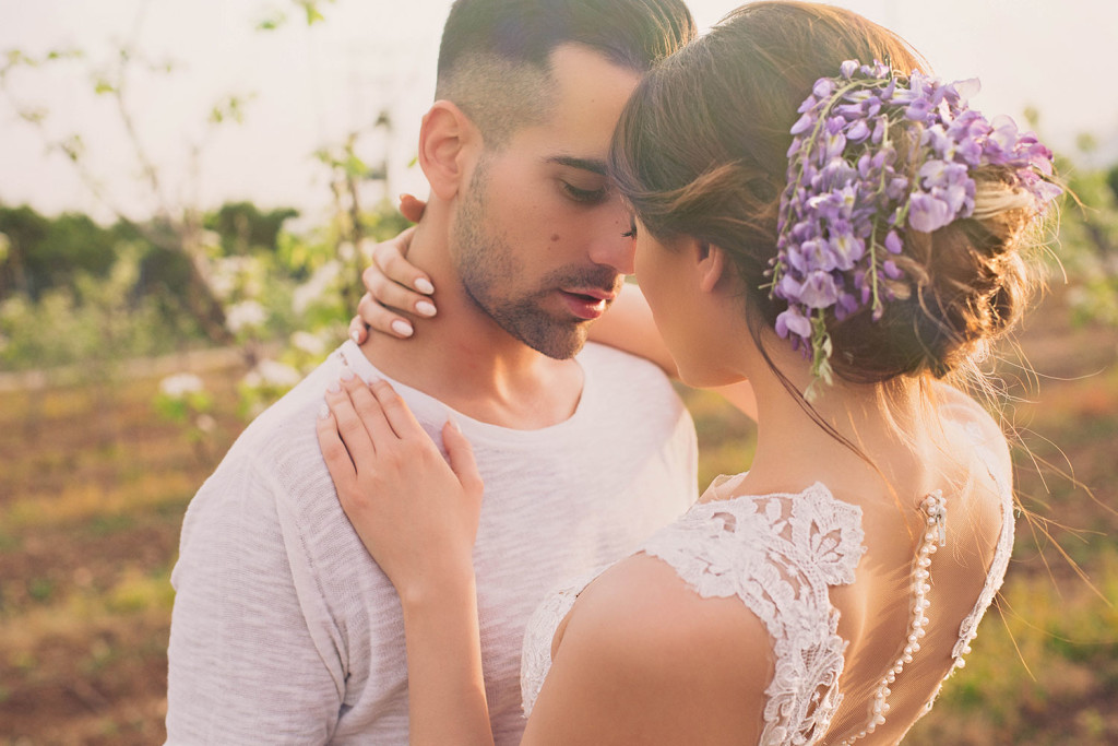 modern-fresh-creative-documentary-narrative-wedding-photography-by-Alex-Tsitouridis-Santorini-Mykonos-Nafplio